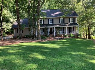 165 Walnut Pl, Wilkesboro, NC 28697