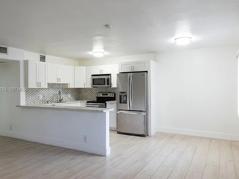 850 SW 133rd Ter #105B — Photo 9