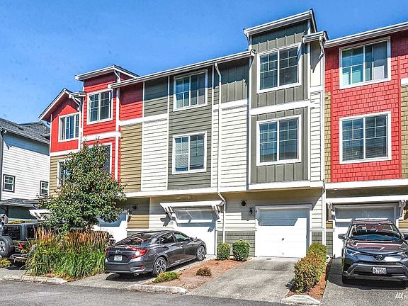 4th image of 13417 45th Dr SE Unit 4