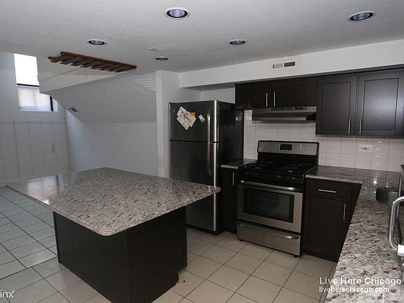 2nd image of 875 West Ml #C1