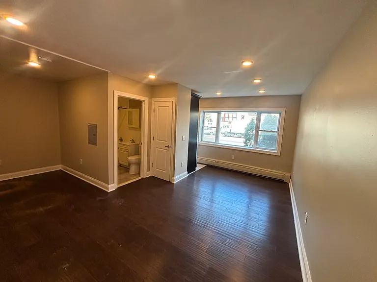 2503 John F Kennedy Blvd #11E — Photo 2
