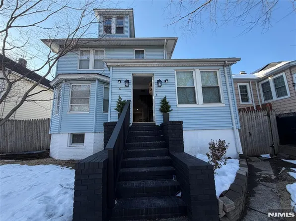 188 Teaneck Rd, Ridgefield Park, NJ 07660