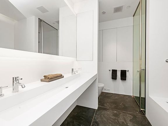5th image of 165 Charles St APT 6