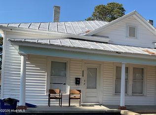421 Snow Hill St, Ayden, NC 28513