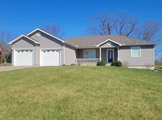 407 Turkey Run Cir, Oskaloosa, KS 66066