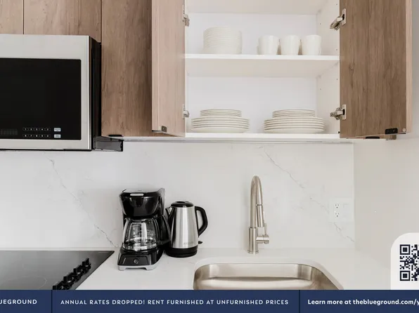 246 East 53rd Street image 8 of 19