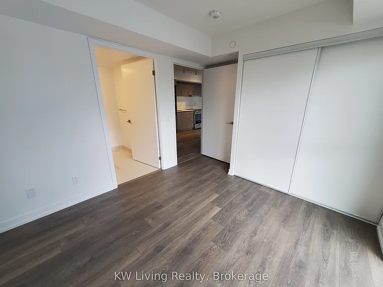 219 Dundas St E #1607 — Photo 4