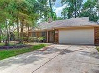 27 Lush Meadow Pl, Spring, TX 77381