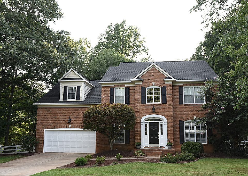 1st image of 126 Monterey Dr