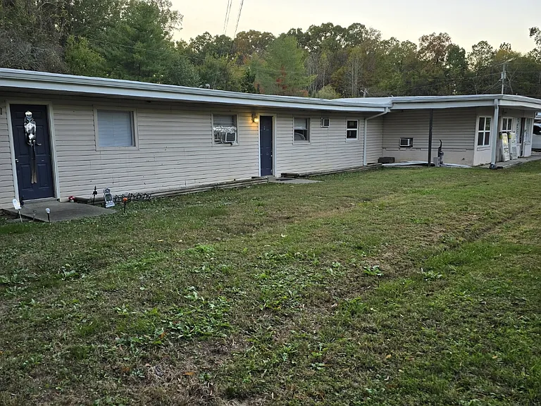 3950 S Dixie Rd #2 — Photo 1