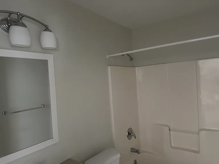 216 McFadden St — Photo 11
