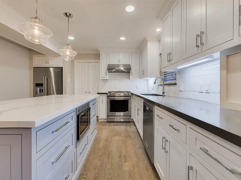 15203 Camelback Ct — Photo 5