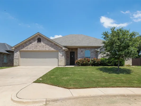 4414 Logan Cir, Granbury, TX 76049