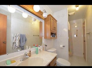 1919 Gilboa Ave, Zion, IL 60099