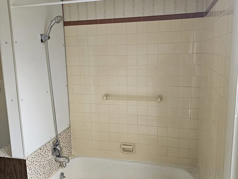 428 W Cedar St — Photo 18