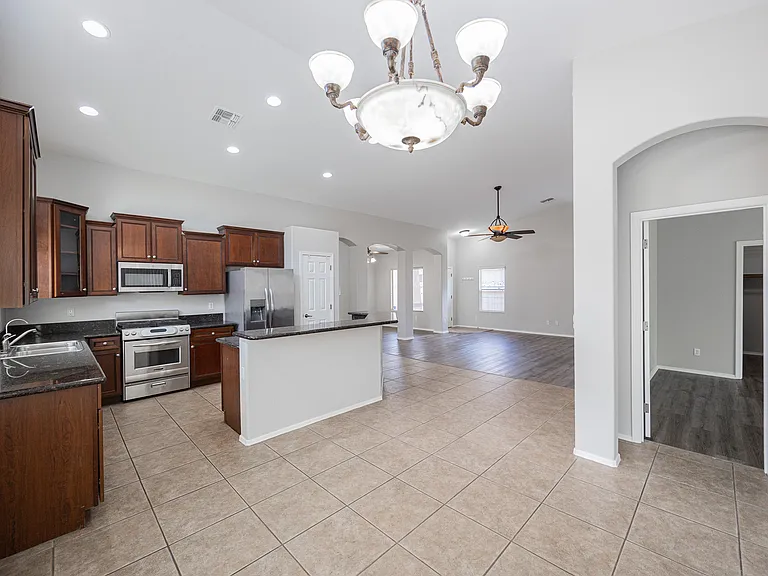 21683 N Greenland Park Dr — Photo 9