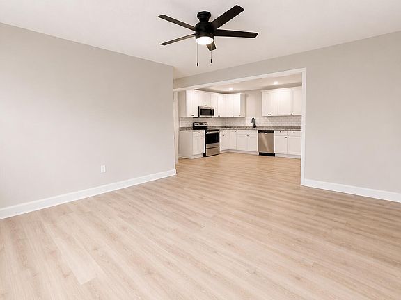 4th image of 130 Glover St