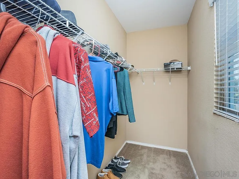 425 S Meadowbrook Dr S #144 — Photo 15