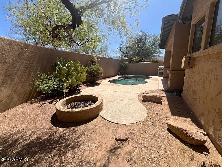 9506 E Mohawk Ln — Photo 31