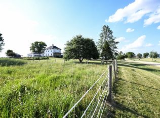 5862 Nugents Rd, Coggon, IA 52218