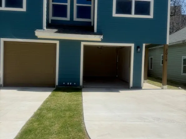 2017 May St, Fort Worth, TX 76110