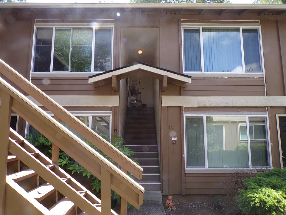 5102 SW 45th Ave #15