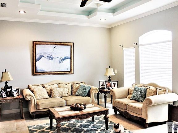 5th image of 23844 Richmond Cir