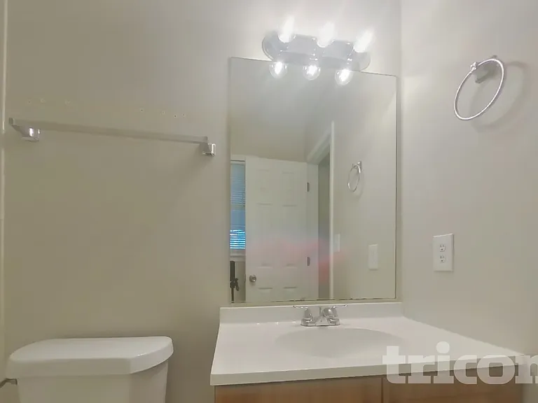 297 N Briar Rdg — Photo 11