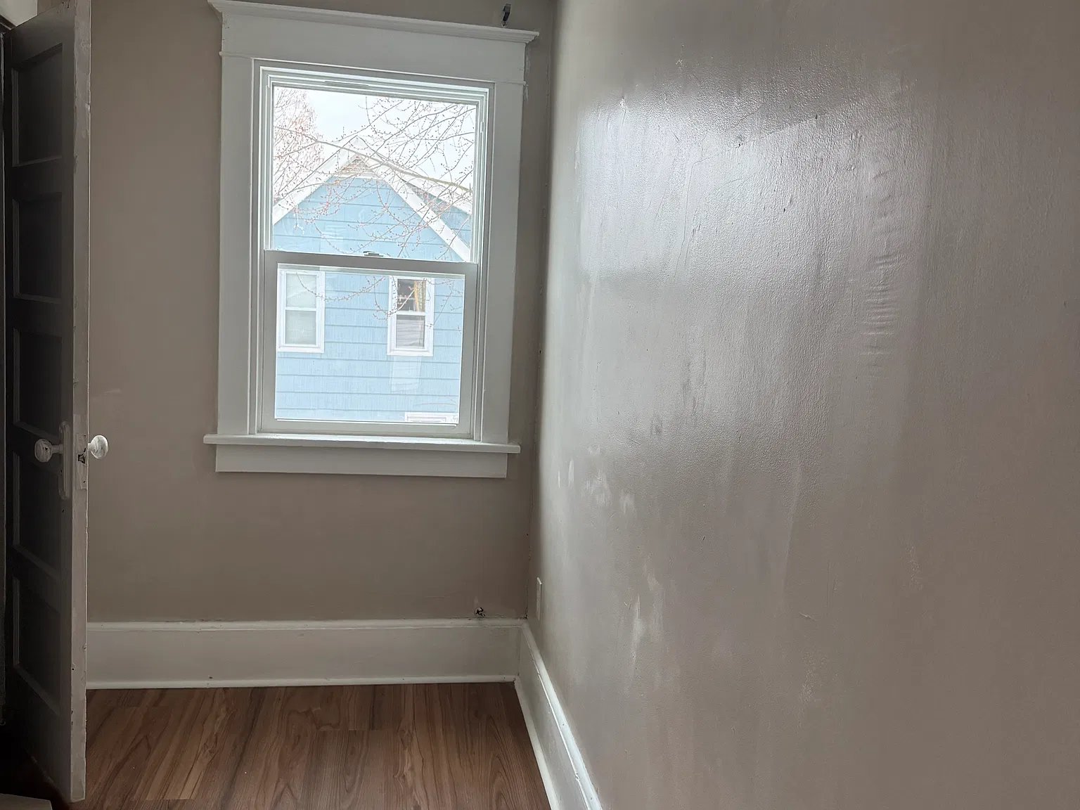 82 New York Ave — Photo 3