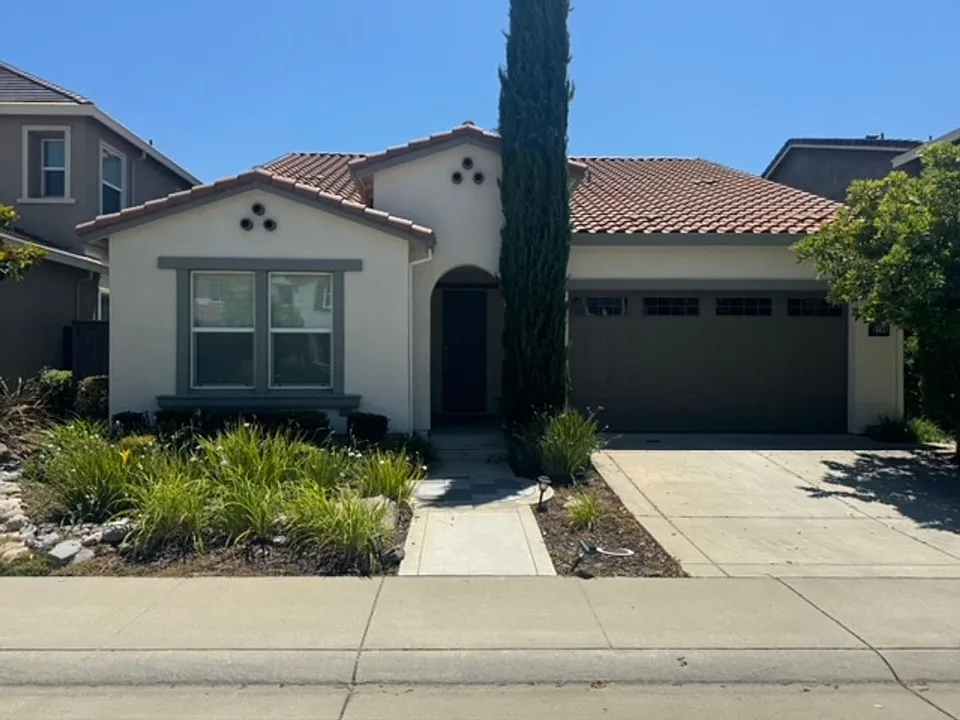 2706 Chuckwagon Ln