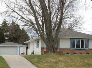 809 Blake Ave, South Milwaukee, WI 53172