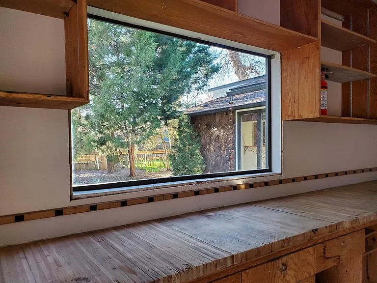Garage workbench