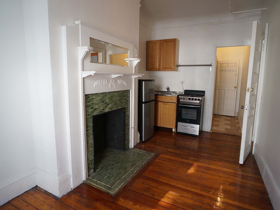 1st image of 241 W 139th St APT 4