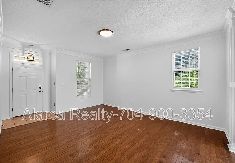 290 Sweet Martha Dr — Photo 8