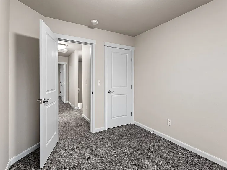 6716 W Washington Ave — Photo 19
