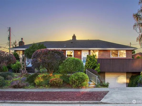 8319 California Avenue SW, Seattle, WA 98136