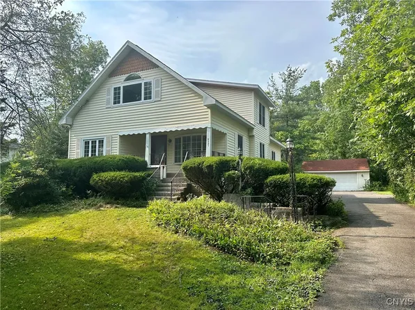 8521 Clark Mills Rd, Whitesboro, NY 13492