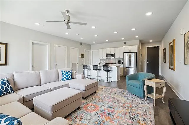 900 Bartholomew St #416 — Photo 6