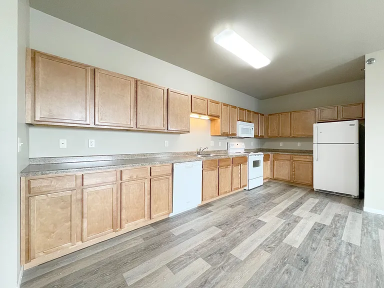 Willow Brooke Lodge Apartments — Photo 21