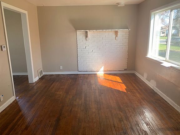 2nd image of 513 S Edison Ave