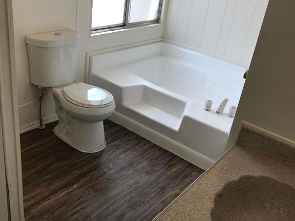 5th image of 3707 W Ross Ave
