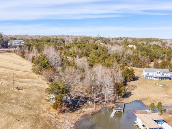 Lake Anna Waterfront Spotsylvania Real Estate 5 Homes For Sale Zillow