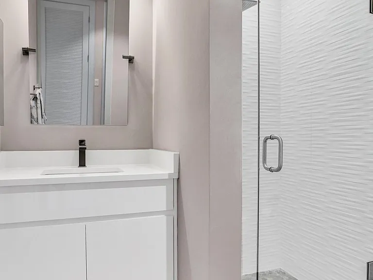 41 SW Seminole St #310 — Photo 7