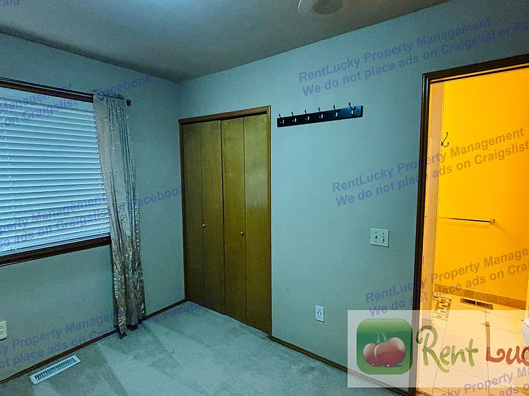 5216 Ridge Dr NE — Photo 26