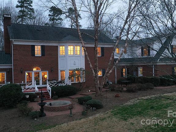 4th image of 3440 Duck Pond Dr NE