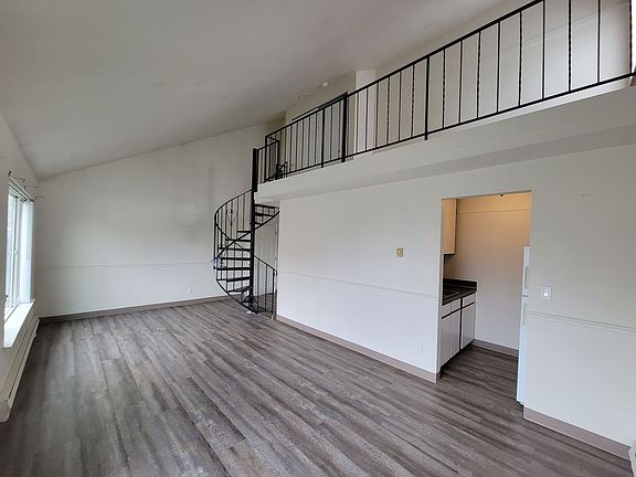 3rd image of 3517 W 4th Ave #B