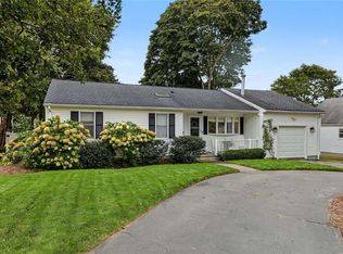 143 Church St, Barrington, RI 02806