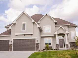 4329 SE Trotter Dr, Lees Summit, MO 64082