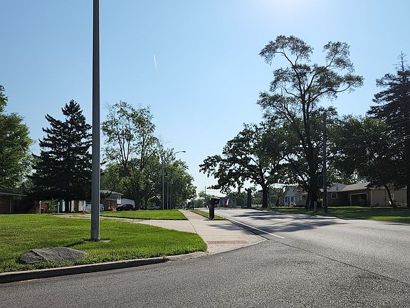 5th image of 500 W 57th Ave
