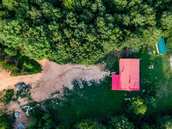 191 New Era Ridge Rd, Linden, TN 37096